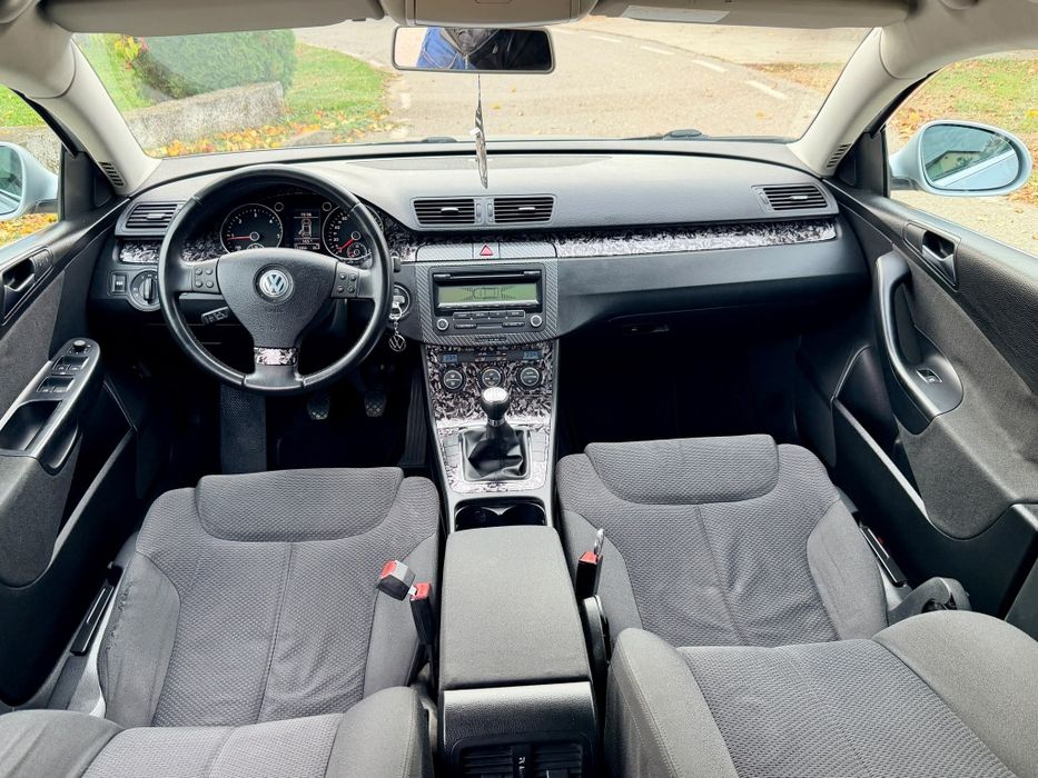 Volkswagen Passat B6 Variant Facelift 2.0 TDI – 110 CP – Euro 5 – 2010 / Park Assist/ parkeaza singura