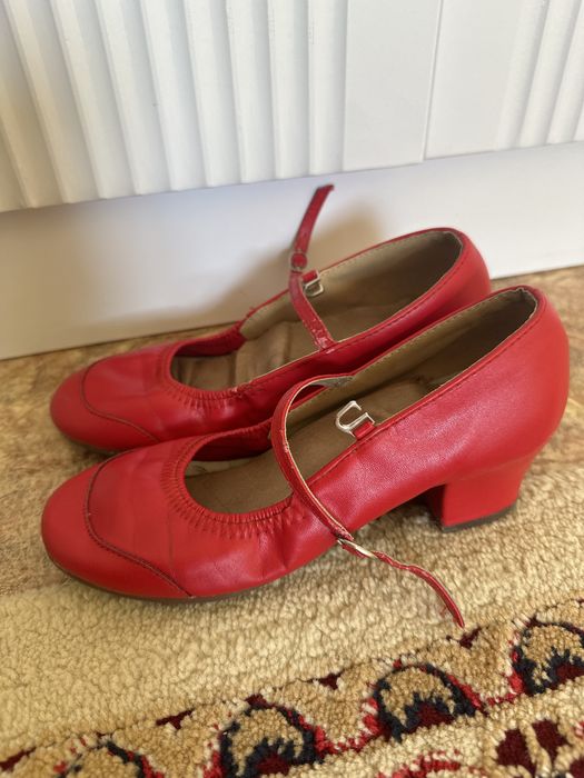 Туфли сатылады биге арналған