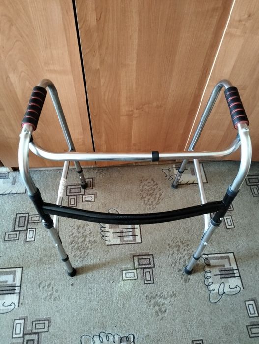 Ходунки для взрослых