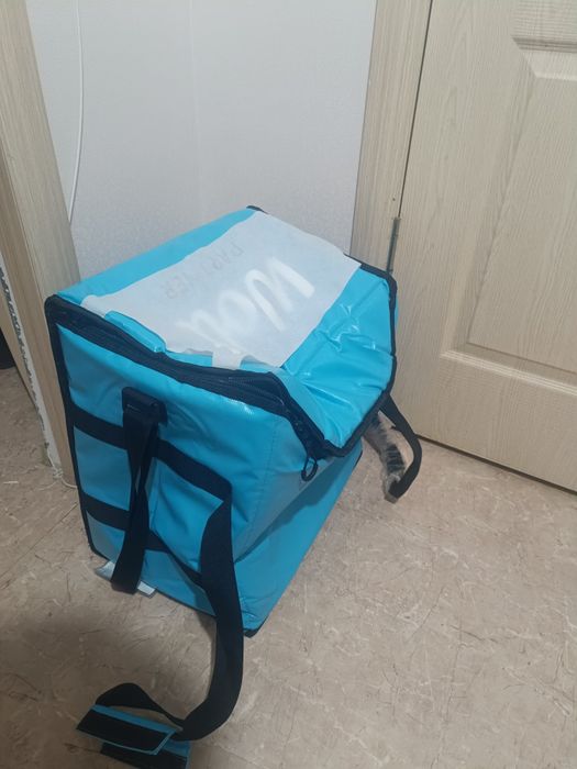 Продам сумку Wolt