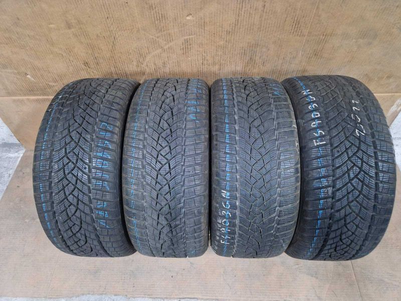 4 Goodyear R17 215/45
зимни гуми DOT4318