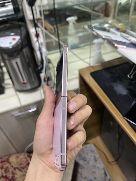 Samsung Z flip5 5G