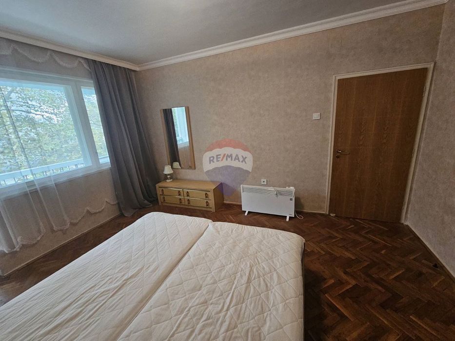 Дава се под наем Четиристаен апартамент в Варна, Чайка - 94 кв.м за 561 € - Снимка #9