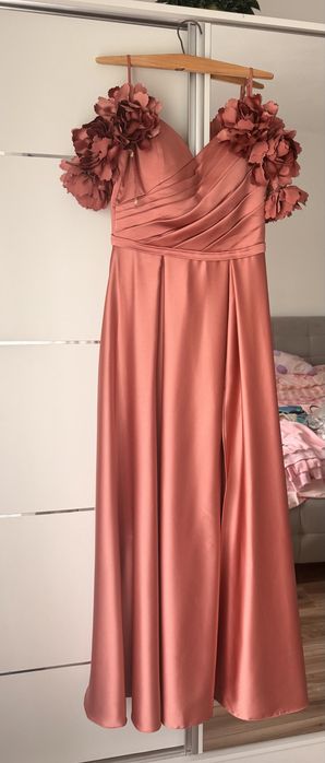 Rochie de evenimente,cu corset si bretele cu flori