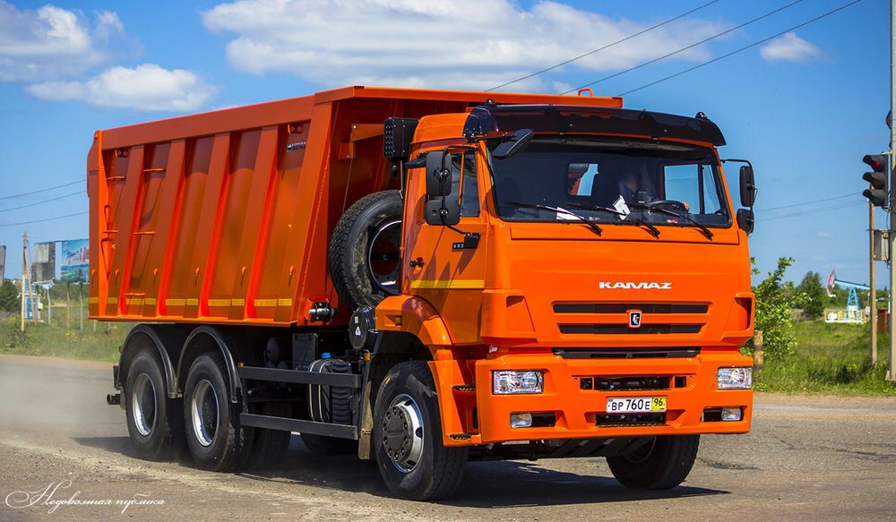 Продам камаз 6520