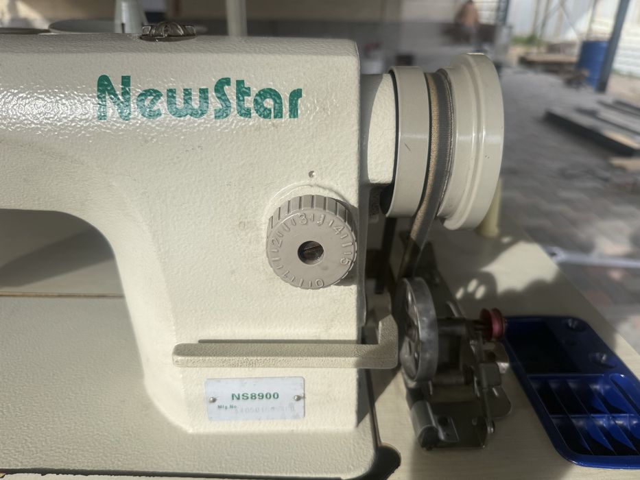 Продам швейную машину