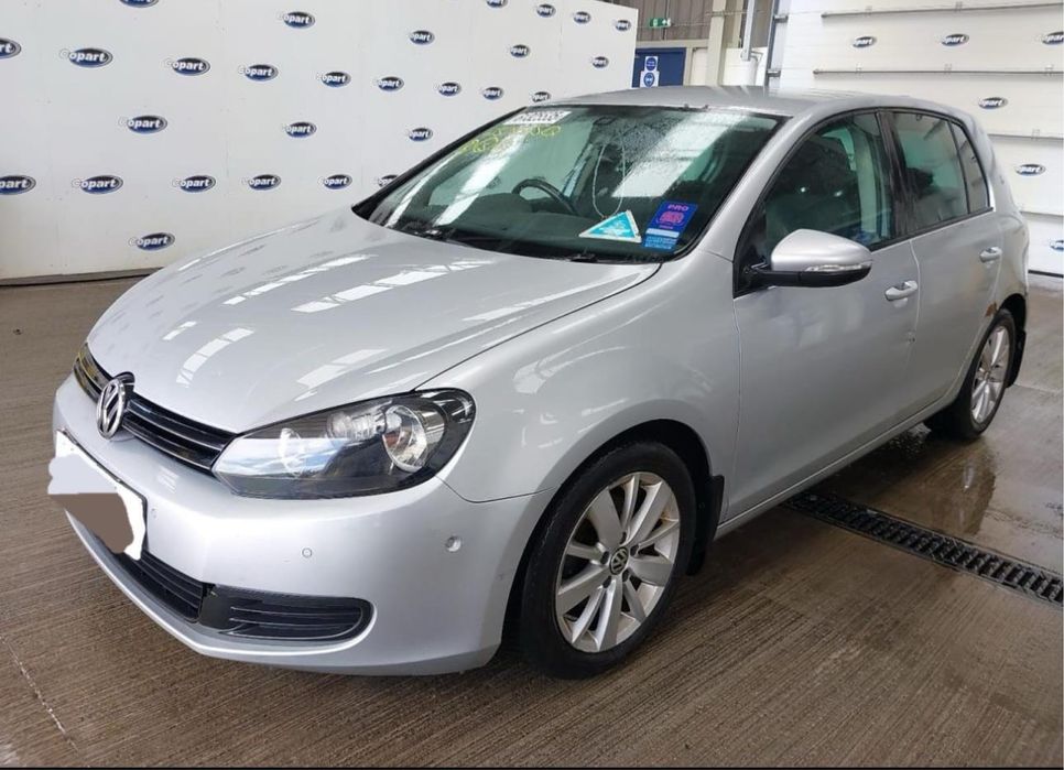Grila centrala volkwagen golf 6 2012