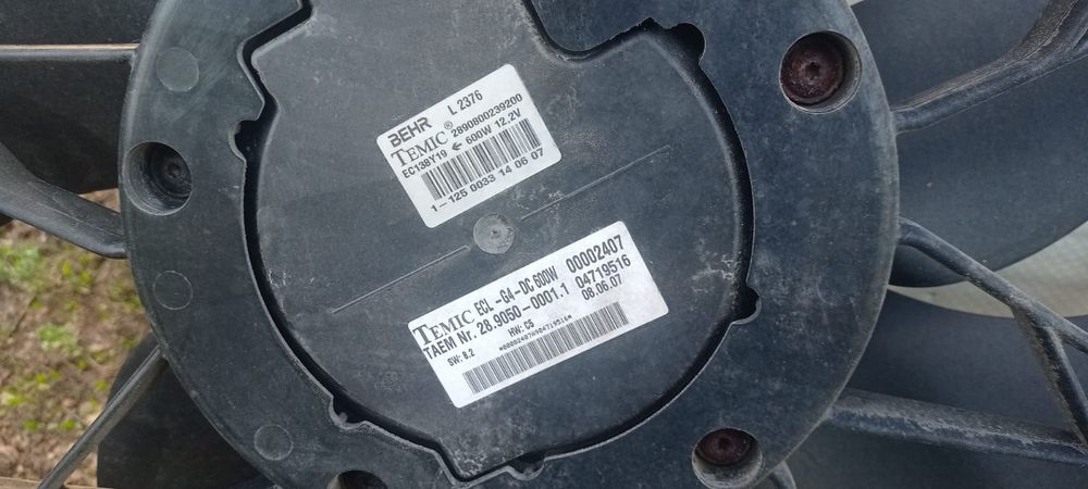 Продам запчасти на Додж грант караван