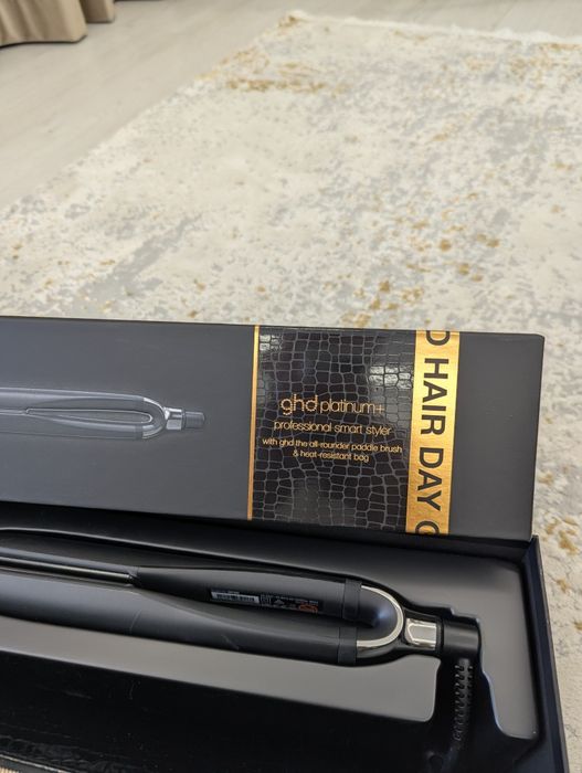 Placa GHD Platinum + Professional Smart Styler -Nou-