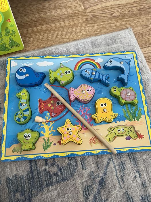 Деревянный сортер и головоломки