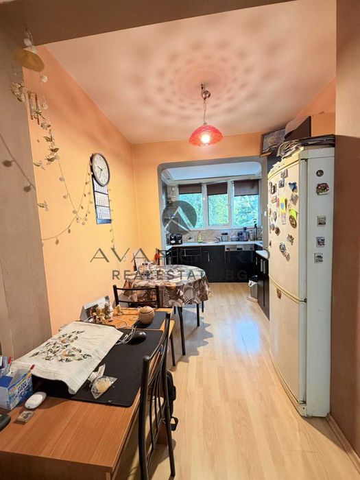 Продава се Тристаен апартамент в Пловдив, Кючук Париж - 60 кв.м за 1950 €/кв.м - Снимка #3