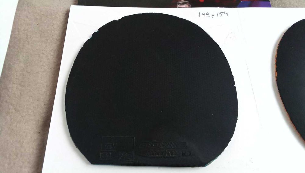 гуми и дървета за тенис на маса