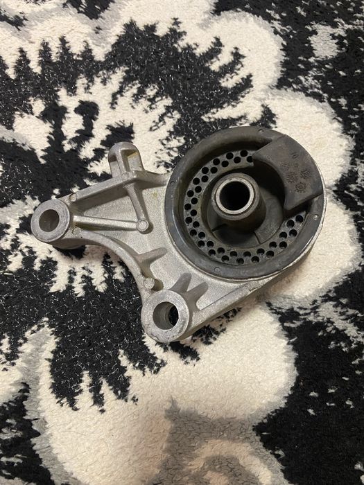 Vând suport Motor Opel astra h