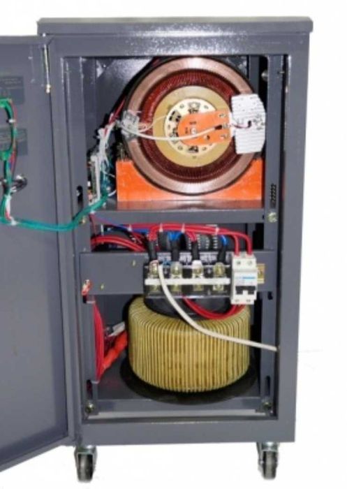 Автоматичен Стабилизатор за Напрежение 15KW