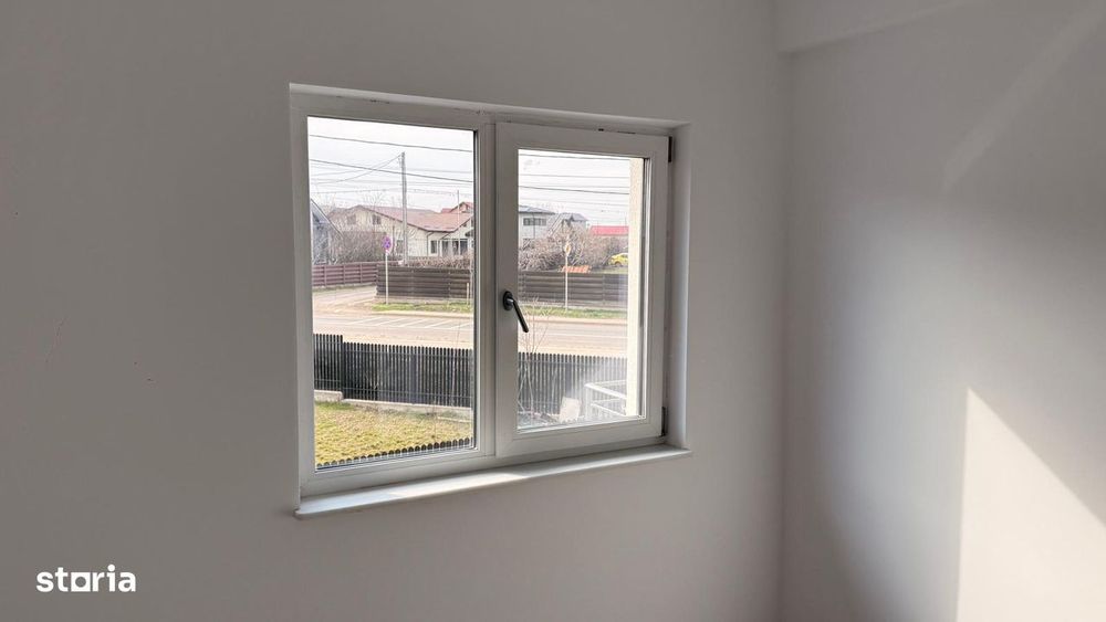 Vilă superbă - finisaje de lux, teren generos, lângă stația de autobuz