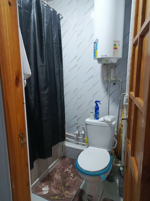 Чирчикдаги 2 хона уйимни сотаман.