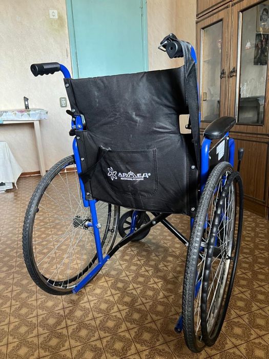 Инвалидная коляска