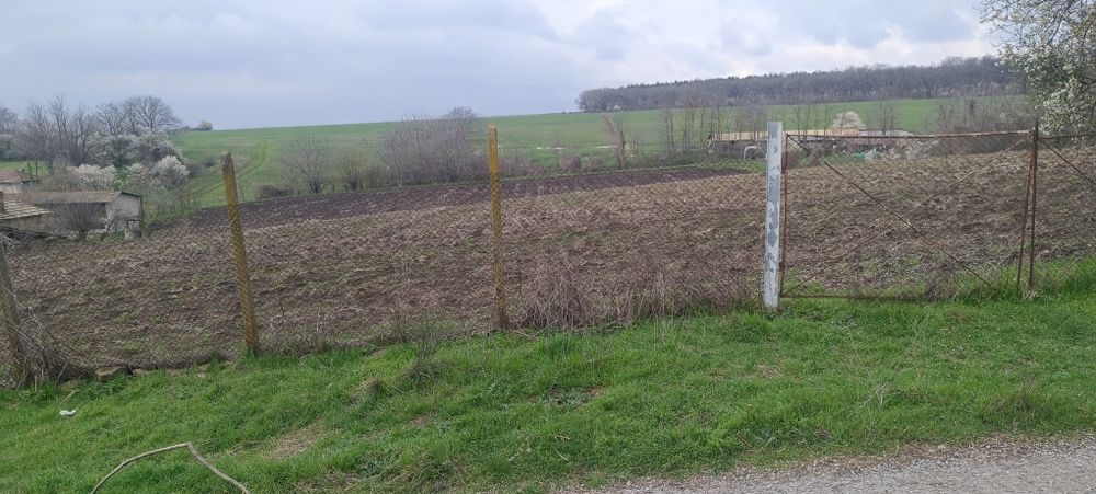 Селски имот къща!