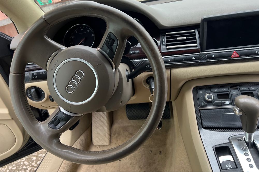 Ауди A8 D3 на части 4.2 FSI 335кс Bfm Audi А8 Д3 Bose няколко броя