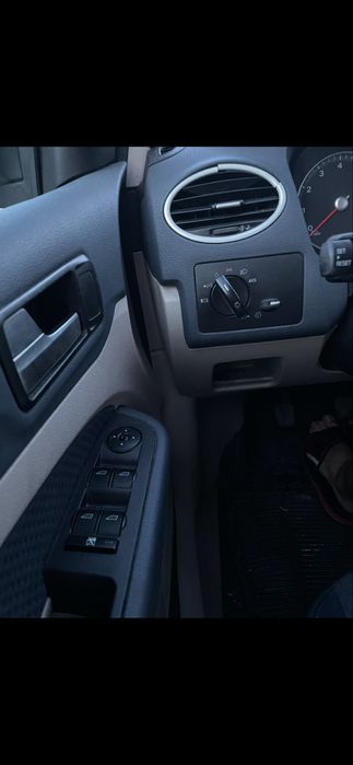 Ford Focus 2 1.6 TI-VCT