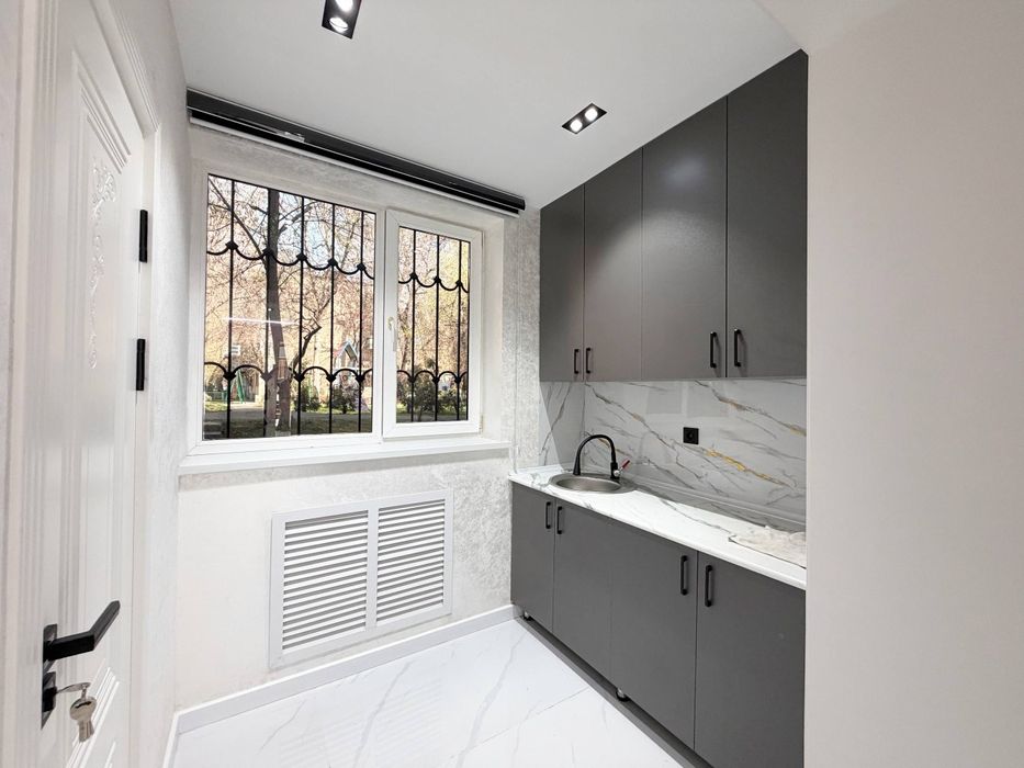 Продаётся нежилое помещение на ЦУМ