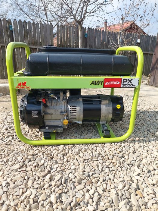 PRAMAC și AIRMAX  generatoare 220v/3kw si 2,4kw..