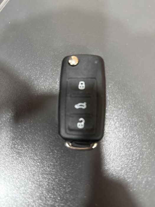 Cheie chei auto/Chei Bmw/Audi/ Key chei cu cip,telecomenzi auto.