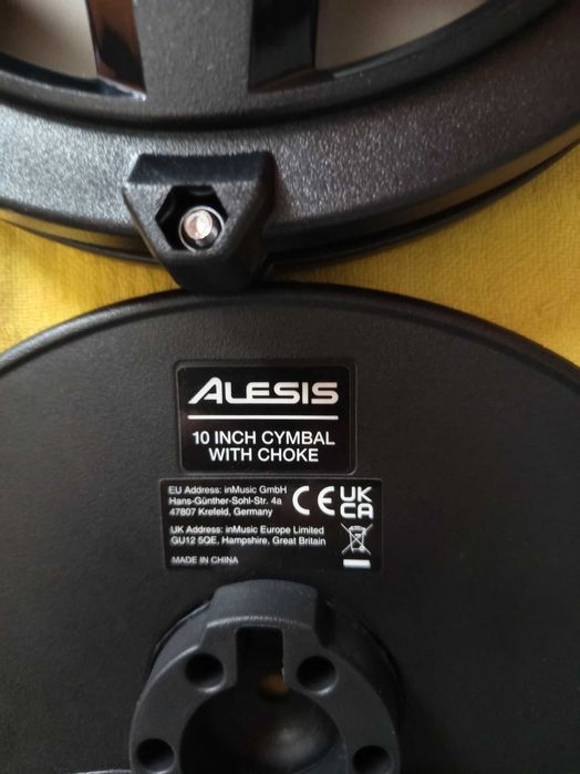Електронни падове на Alesis