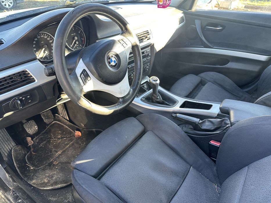 Dezmembrez bmw e90 2.0 163 cp