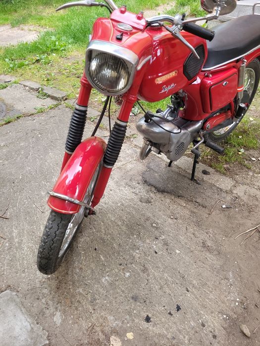 Motoreta Mobra 50S