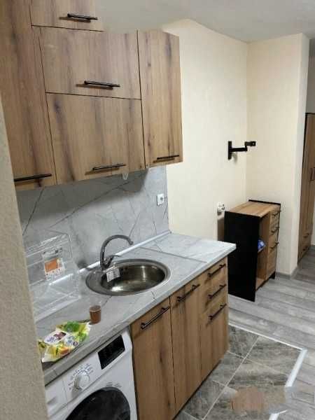 Дава се под наем Едностаен апартамент в Карлово - 35 кв.м за 204 € - Снимка #3