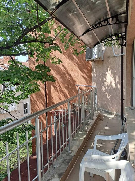 Дава се под наем Едностаен апартамент в Пловдив, Кършияка - 48 кв.м за 306 € - Снимка #4