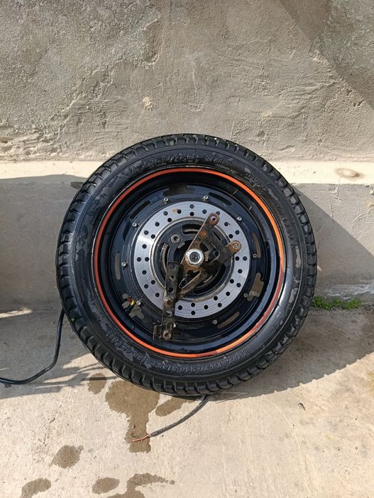 Drongo Monsterga mator