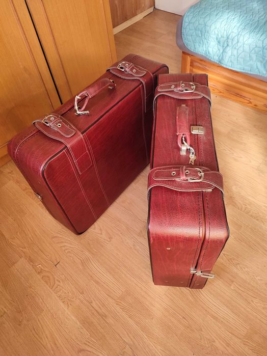 Кожен ретро куфар – здрави, запазени, с ключове