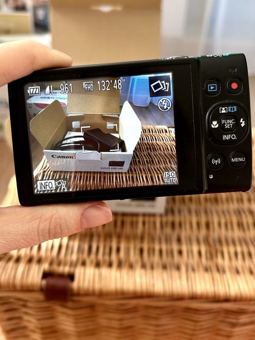 Canon IXUS 285 HS – folosit puțin, kit complet
