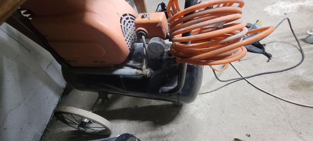 Компрессор 30л 8 бар