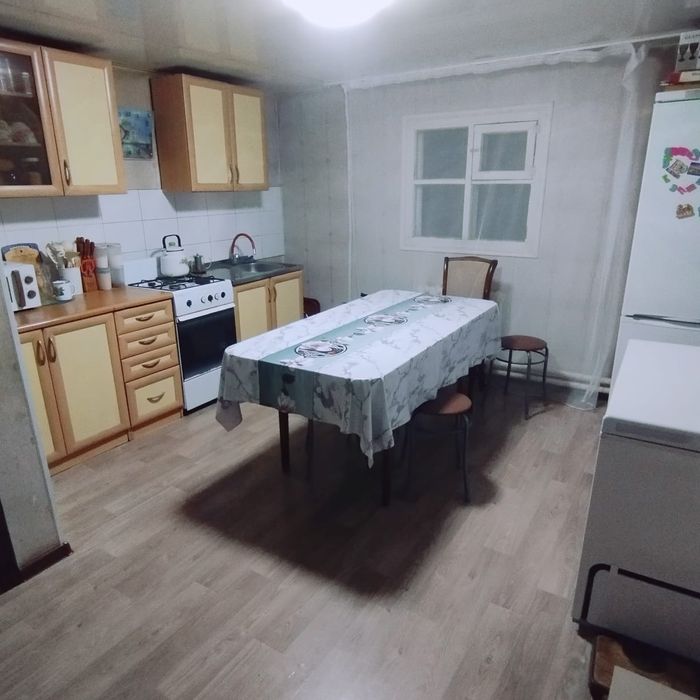 Дом деревянный, сухой.