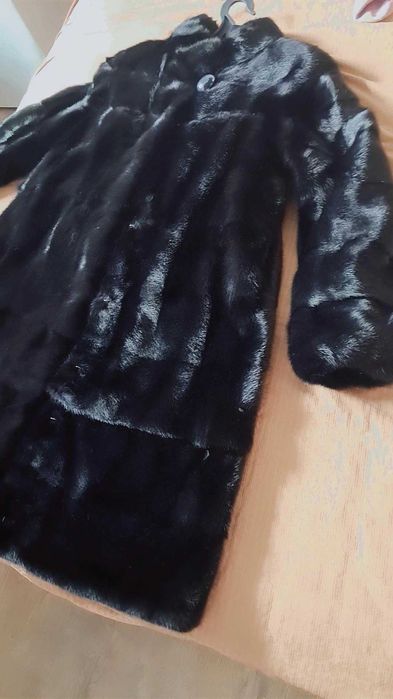 Продам шубу норковую