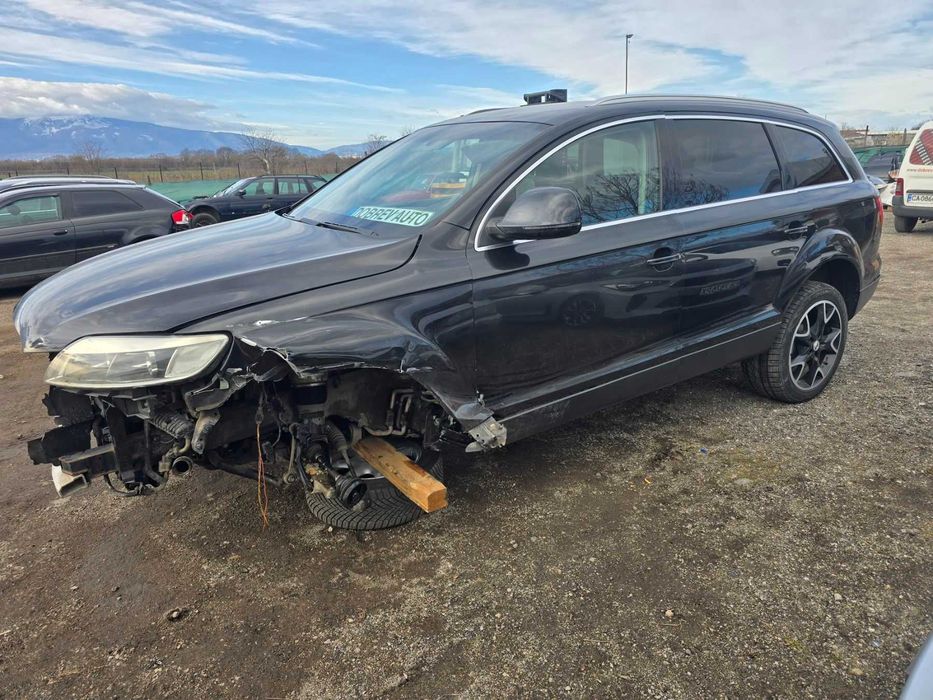 **САМО НА ЧАСТИ***  Audi Q7 3.0TDI, 233кс, Ксенон, Автомат, Ляв волан