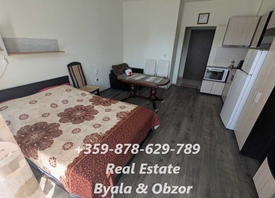 Продава се Едностаен апартамент в Бяла - 40 кв.м за 1150 €/кв.м - Снимка #2