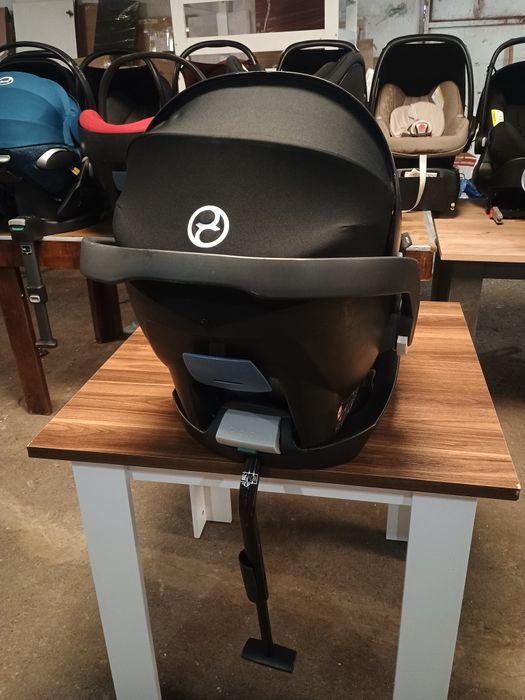 Столче за кола Cybex Aton + Aton Base-fix SL