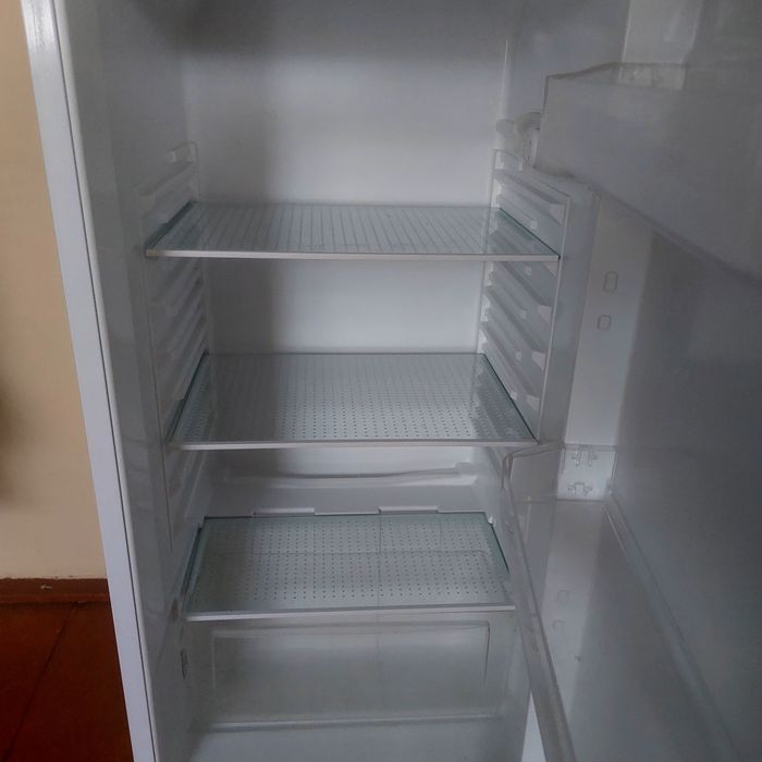 Продается холодильник