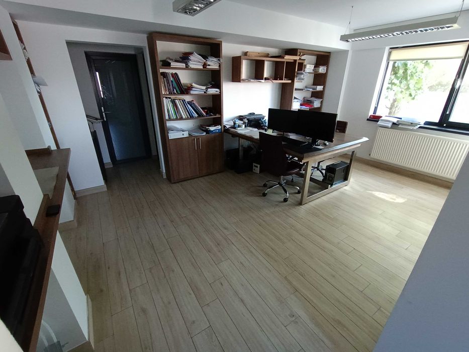 Spatiu pentru activitati multiple (salon, birou, comert, cabinet) zona Moara de vant