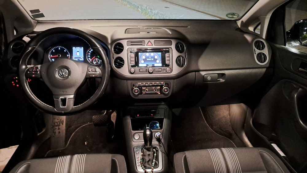 Vând VW GOLF PLUS 1.6 DIESEL/automata  ! Model MATCH / înmatriculată/ interior R line
