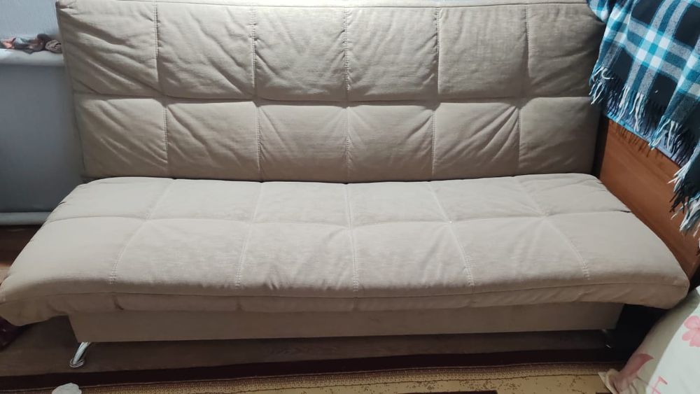 Продам диван в отличном состоянии