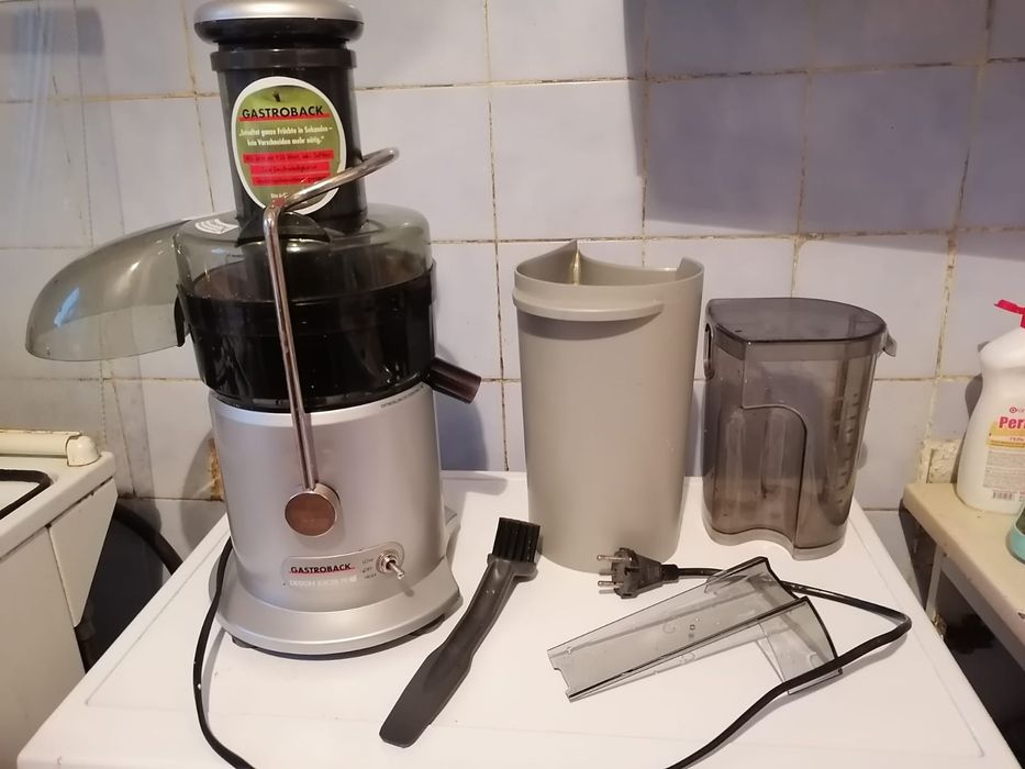 Продам соковыжималку