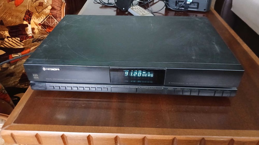 Стерео FM AM Tuner HITACHI FT 2000RDS