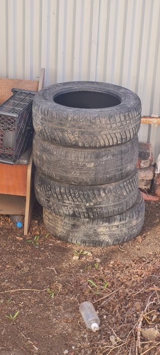 Продам Шины 195/60 R15