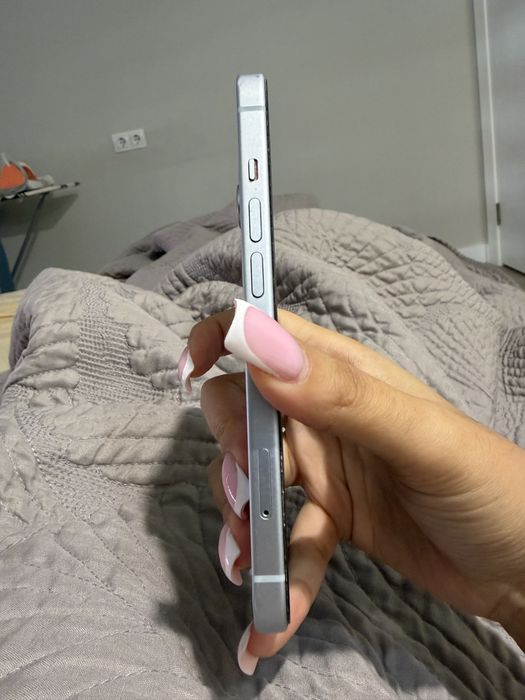 Iphone 15 128гиг