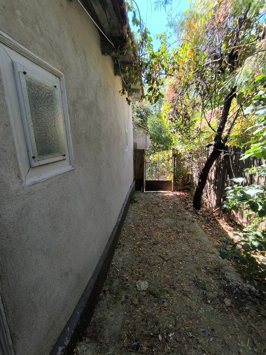 Casă bătrânească cu teren 1.303 mp – Gălbinași, Tăbărăști, Buzău
